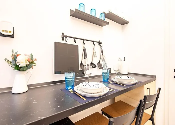 Daire Cute Modern Getaway In The Heart Of The *