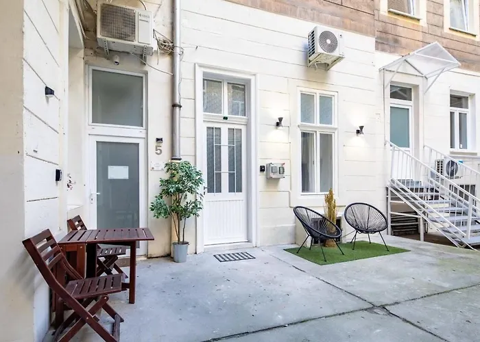 Cute Modern Getaway In The Heart Of The Daire Budapeşte