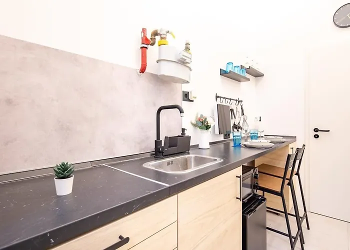Daire Cute Modern Getaway In The Heart Of The