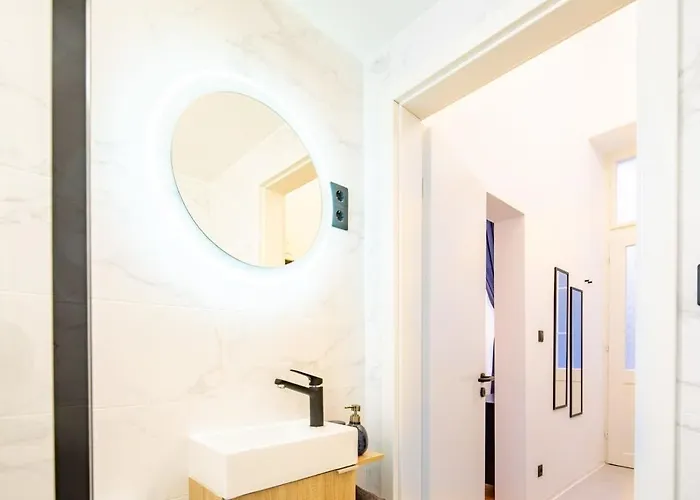 Daire Cute Modern Getaway In The Heart Of The Budapeşte